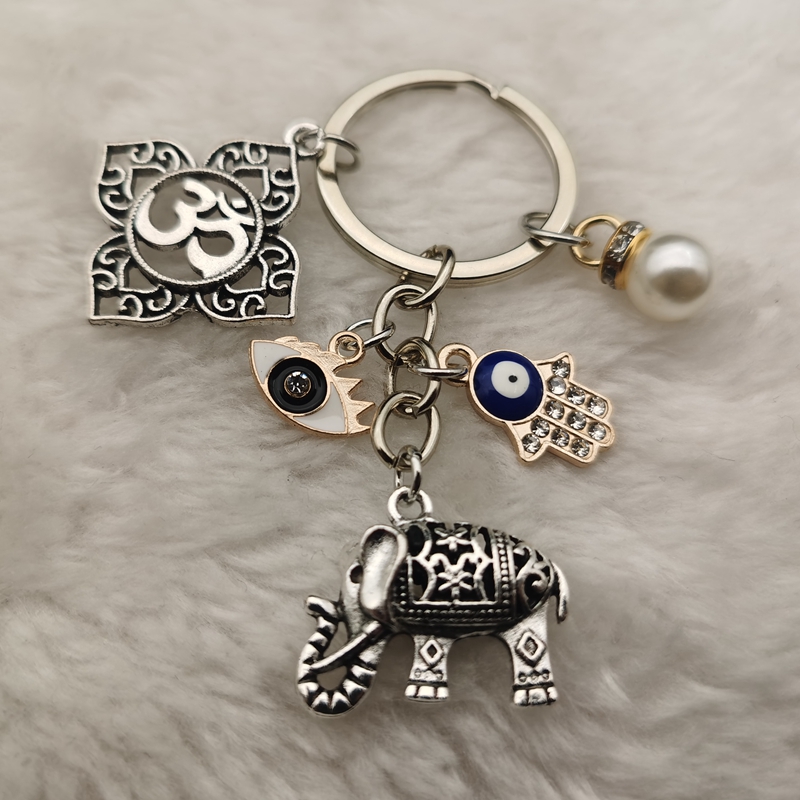 Vintage Religiöse Keychain Ele – Vintage Ysl Fashion Bewertung und Preis